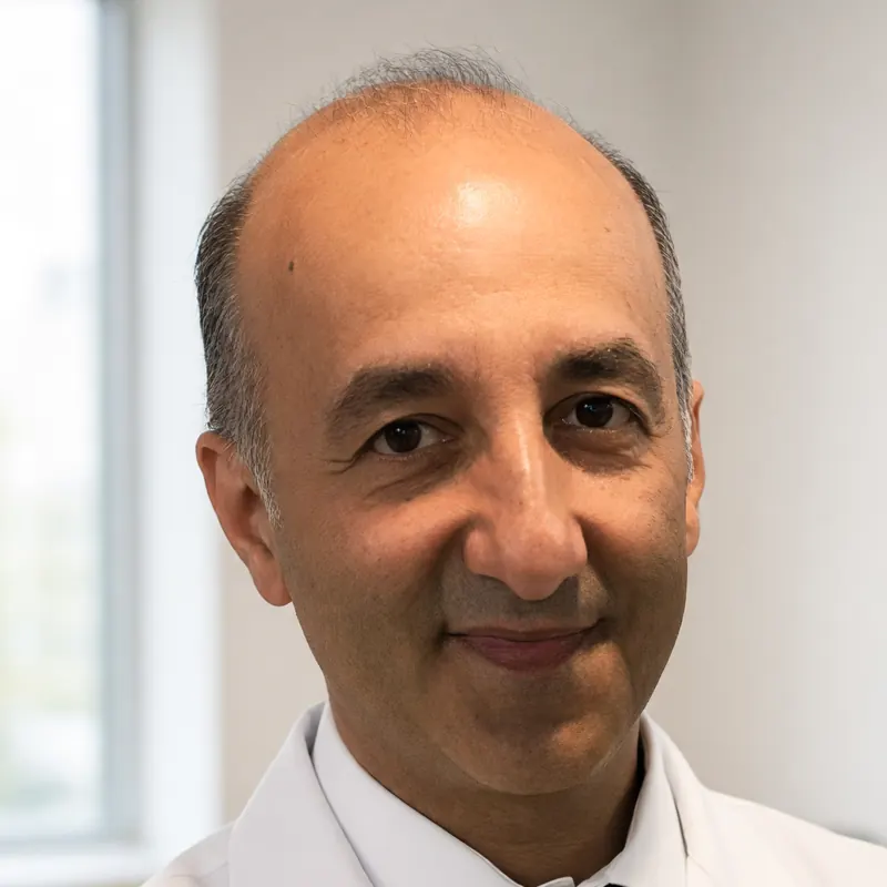 Dr. Omid Okhowat, DC